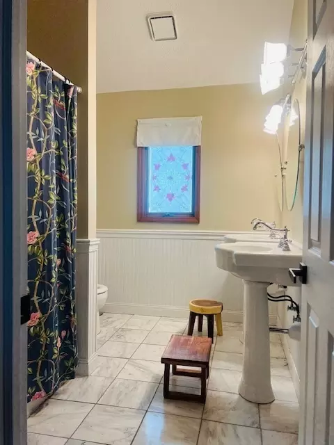 Bath - 15325 S Timber Dr, Plainfield, IL 60544 photo 1 of 3