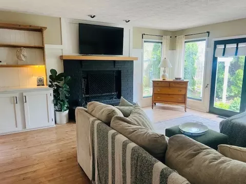 Living - 15325 S Timber Dr, Plainfield, IL 60544 photo 4 of 7