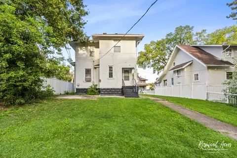 Exterior - 355 S Myrtle Ave, Kankakee, IL 60901 photo 4 of 5