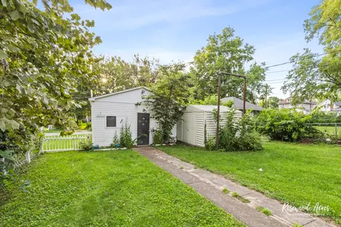 Exterior - 355 S Myrtle Ave, Kankakee, IL 60901 photo 3 of 5
