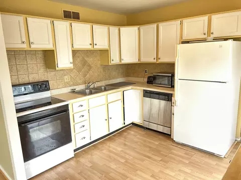 Kitchen - 1306 Croxton Ave, Bloomington, IL 61701 photo 1 of 2