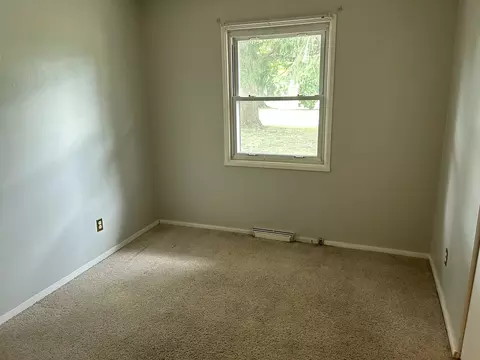 Bedroom - 1306 Croxton Ave, Bloomington, IL 61701 photo 5 of 6
