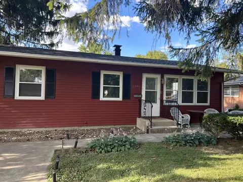 Exterior - 1306 Croxton Ave, Bloomington, IL 61701 photo 4 of 16