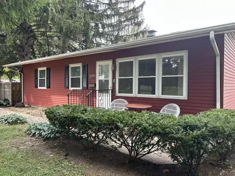 Exterior - 1306 Croxton Ave, Bloomington, IL 61701 photo 2 of 16