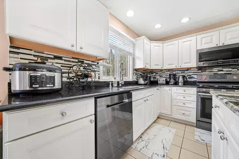 Kitchen - 2364 Heather Ridge Dr, Normal, IL 61761 photo 2 of 3