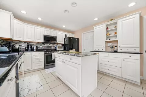 Kitchen - 2364 Heather Ridge Dr, Normal, IL 61761 photo 1 of 3