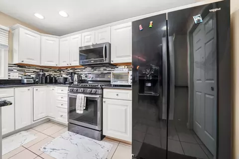 Kitchen - 2364 Heather Ridge Dr, Normal, IL 61761 photo 3 of 3