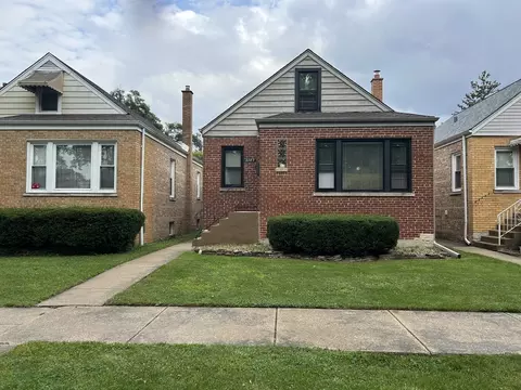 3349 N Pioneer Ave, Chicago, IL 60634