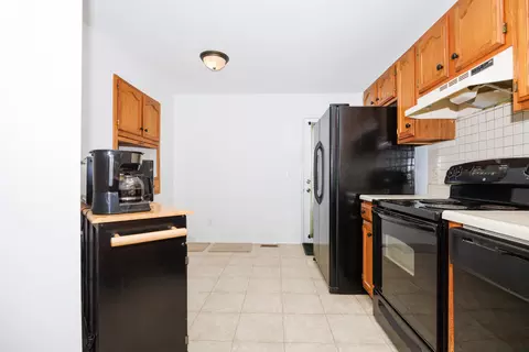8 Spiria Ct, Bloomington, IL 61701 photo 14