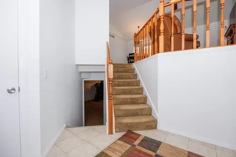 8 Spiria Ct, Bloomington, IL 61701 photo 2