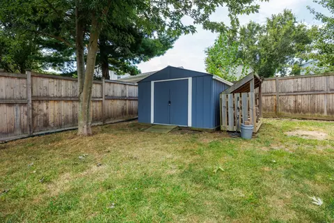 8 Spiria Ct, Bloomington, IL 61701 photo 45
