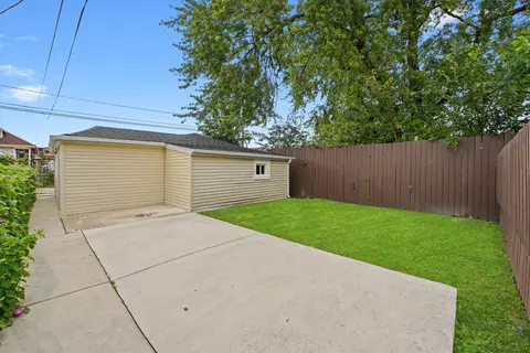 Exterior - 10135 S Forest Ave, Chicago, IL 60628 photo 2 of 3