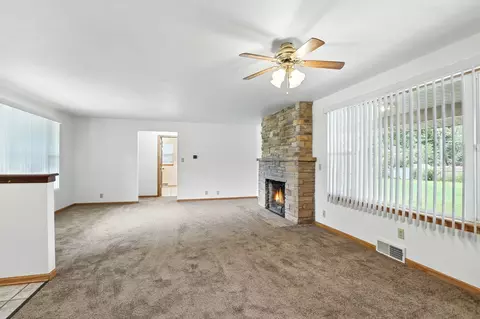1401 20th St, Zion, IL 60099 photo 6