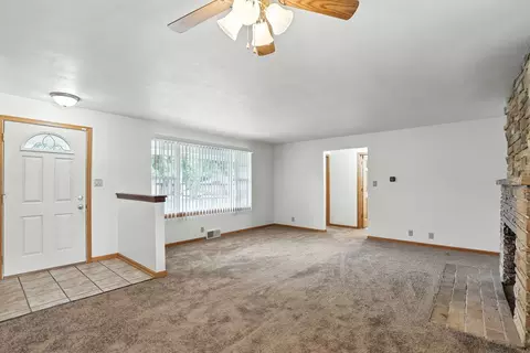 1401 20th St, Zion, IL 60099 photo 3