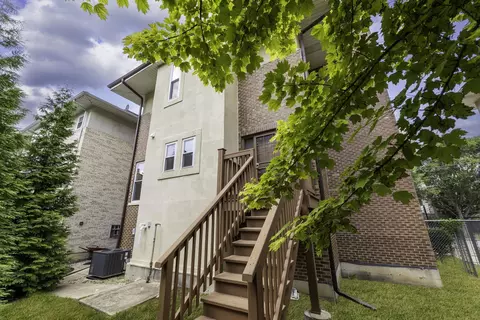 1027 E 61st St, Chicago, IL 60637 photo 19