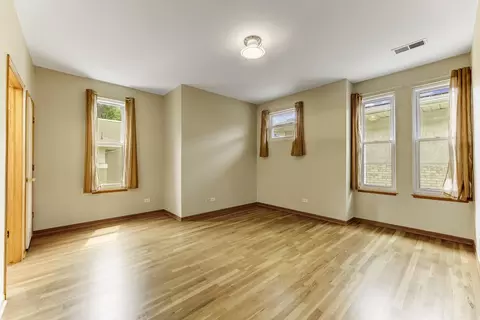 1027 E 61st St, Chicago, IL 60637 photo 13