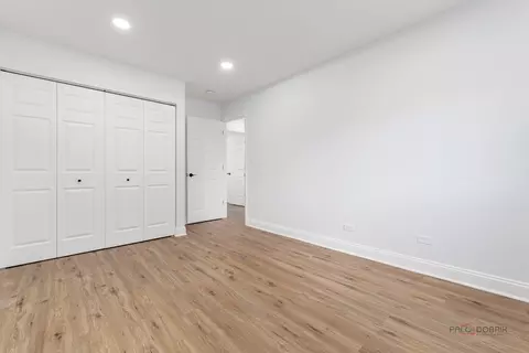 Bedroom - 522 N Castle Rd, Addison, IL 60101 photo 2 of 3