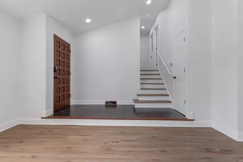 Entry Way - 522 N Castle Rd, Addison, IL 60101 photo 1 of 1