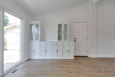 Other - 522 N Castle Rd, Addison, IL 60101 photo 3 of 12