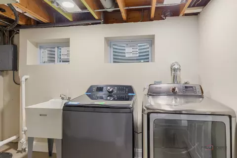 Other - 522 N Castle Rd, Addison, IL 60101 photo 11 of 12