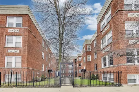 3203 W Argyle St #2E, Chicago, IL 60625