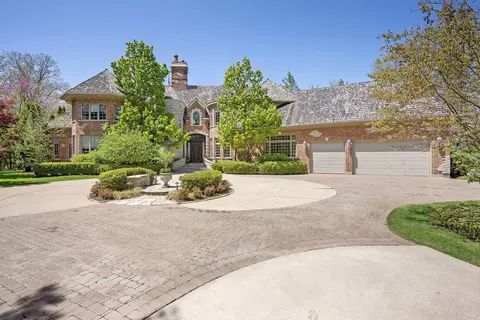 1890 Robinwood Ln, Riverwoods, IL 60015