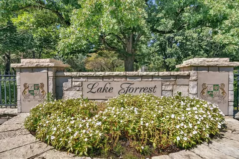 24822 W Wildberry Ct, Shorewood, IL 60404