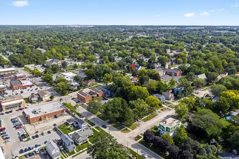 View/Area - 200 E 11th St, Lockport, IL 60441 photo 1 of 5
