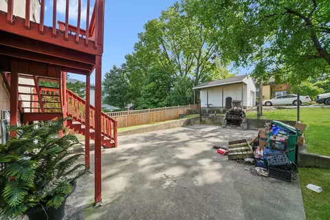 Exterior - 200 E 11th St, Lockport, IL 60441 photo 3 of 7