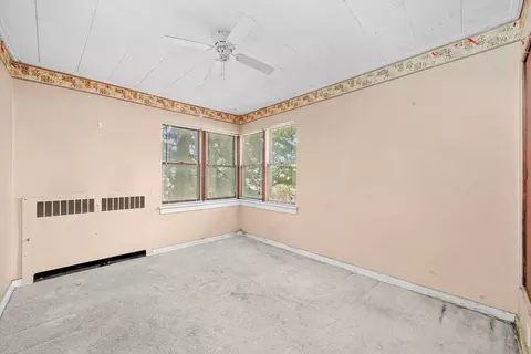 Bedroom - 200 E 11th St, Lockport, IL 60441 photo 5 of 5