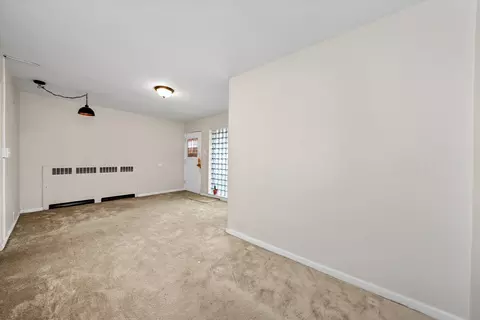 Living - 200 E 11th St, Lockport, IL 60441 photo 4 of 15
