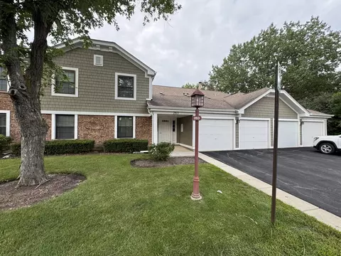 263 Driftwood Ln #2D, Schaumburg, IL 60193