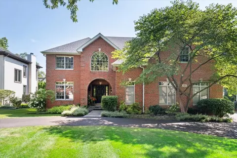 1131 Linden Ave, Deerfield, IL 60015