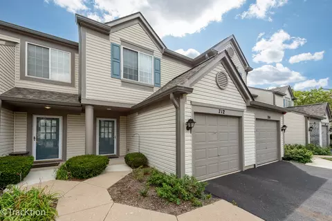 712 Blossom Ct, Naperville, IL 60540