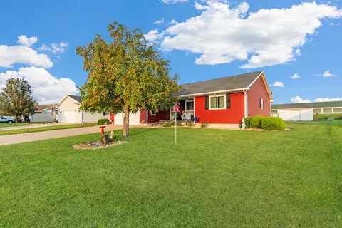 4 Prairie View St, Wenona, IL 61377