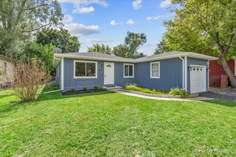 1377 Gardina Vis, Crystal Lake, IL 60014