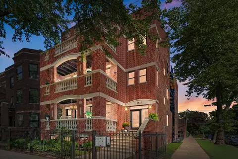 1532 W Wrightwood Ave #2, Chicago, IL 60614