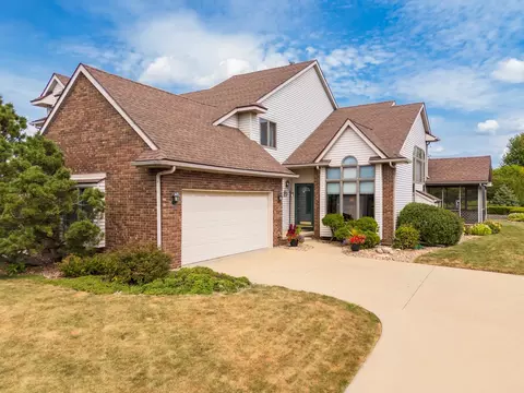 1412 B Tamarack Cc Trl, Normal, IL 61761