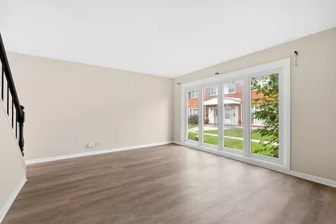 8929 Robin Dr #D, Des Plaines, IL 60016 photo 7