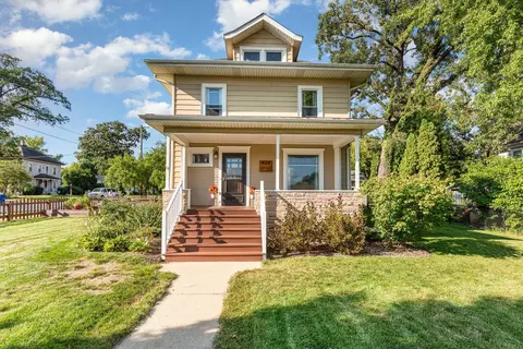 408 E Lincoln Ave, Hinckley, IL 60520