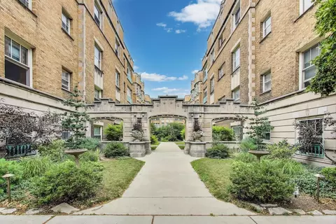 1532 E 59th St #J3, Chicago, IL 60637