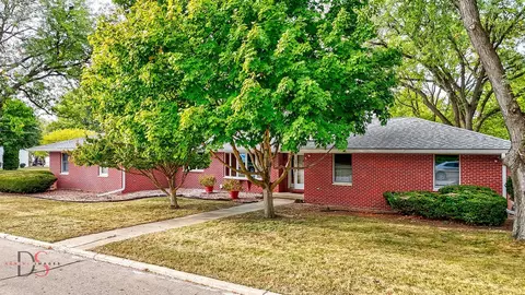 200 E Allen St, Ottawa, IL 61350
