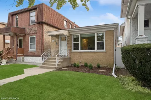 5111 W Argyle St, Chicago, IL 60630