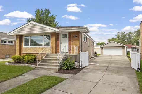 4858 Wick Dr, Oak Lawn, IL 60453