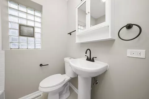 Bath - 3229 Maple Ave, Brookfield, IL 60513 photo 1 of 1