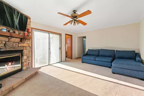 Living - 2410 Sigwalt St, Rolling Meadows, IL 60008 photo 4 of 4