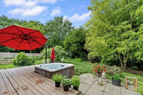 Exterior - 1554 Deer Run, Gurnee, IL 60031 photo 4 of 4