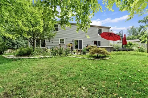 Exterior - 1554 Deer Run, Gurnee, IL 60031 photo 2 of 4