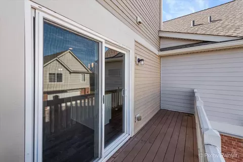 Exterior - 3402 Sanctuary Dr, Elgin, IL 60124 photo 2 of 7