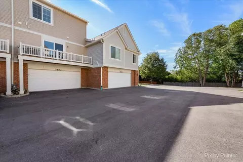 Exterior - 3402 Sanctuary Dr, Elgin, IL 60124 photo 5 of 7